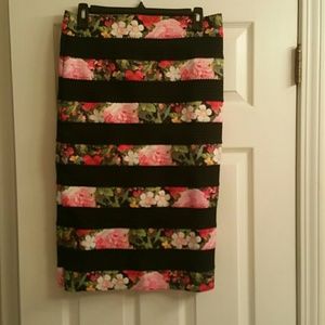 New York & Company Floral Bandage Skirt