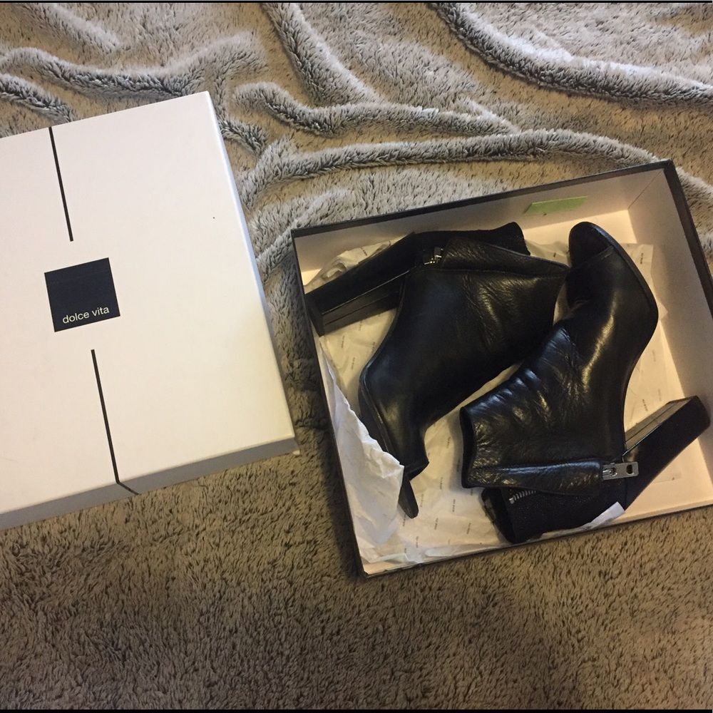 Dolce Vita Laine Booties