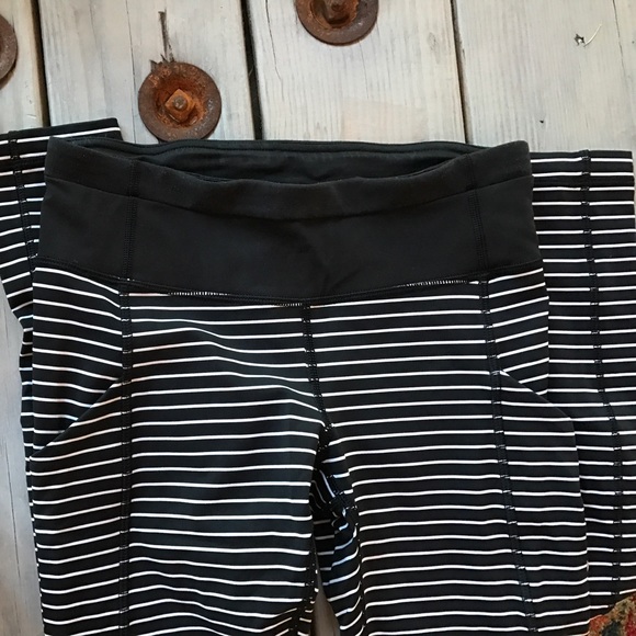 Lululemon speed tight legging - Picture 4 of 11