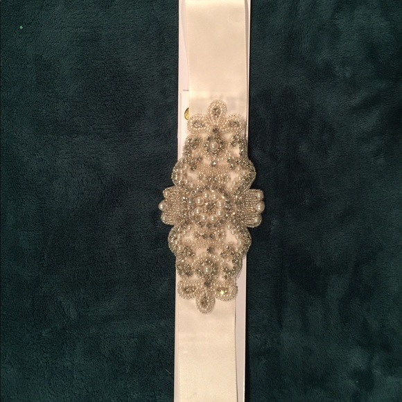 Brand New Bridal Belt - Picture 2 of 3