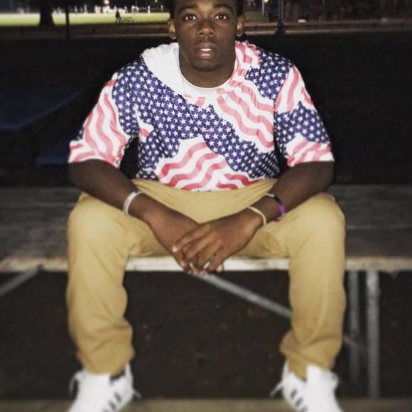 Meet your Posher, Rj - Picture 1 of 1