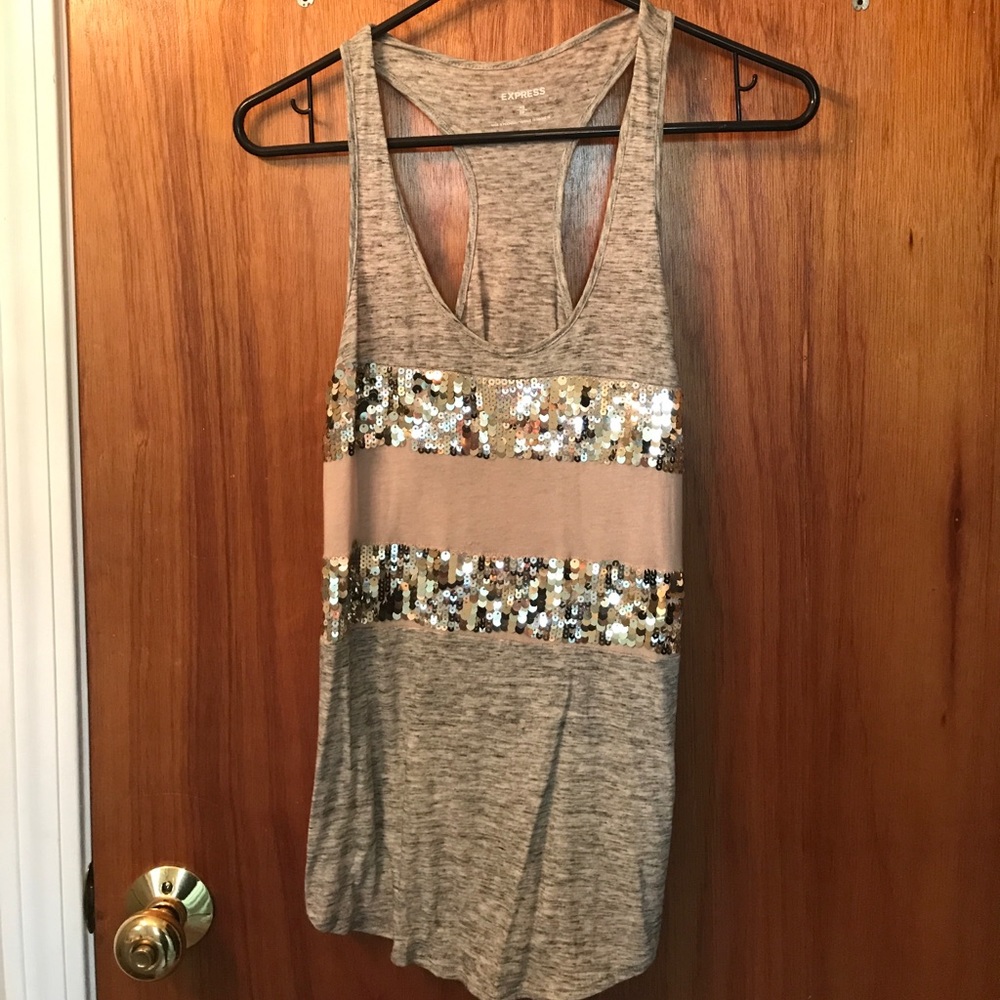 ❌SOLD❌Cute sparkly Express tank!!