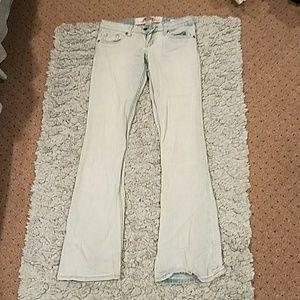 Low rise jeans
