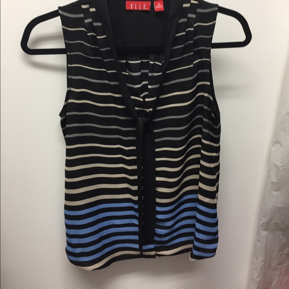Elle sleeveless blouse