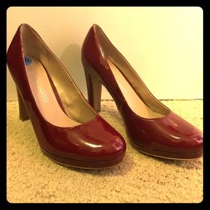 Franco Sarto 6.5 Red Patent heels
