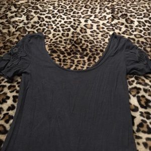 Grey Mudd shirt with floral design on sleeves XS