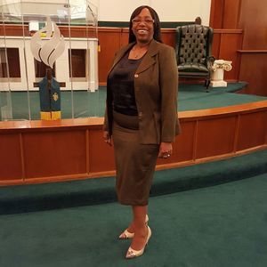 Meet your Posher, Evangelist barbara