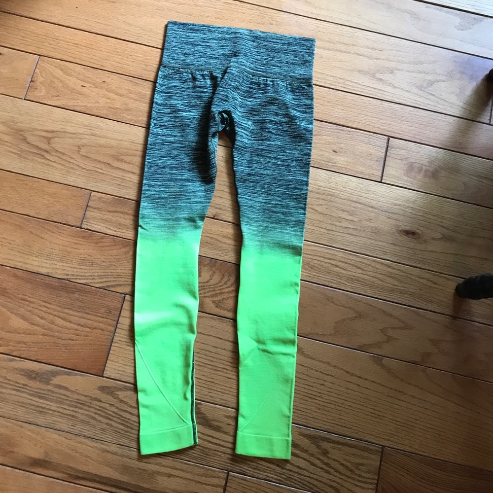 No name vibrant work out pants! - Picture 2 of 3