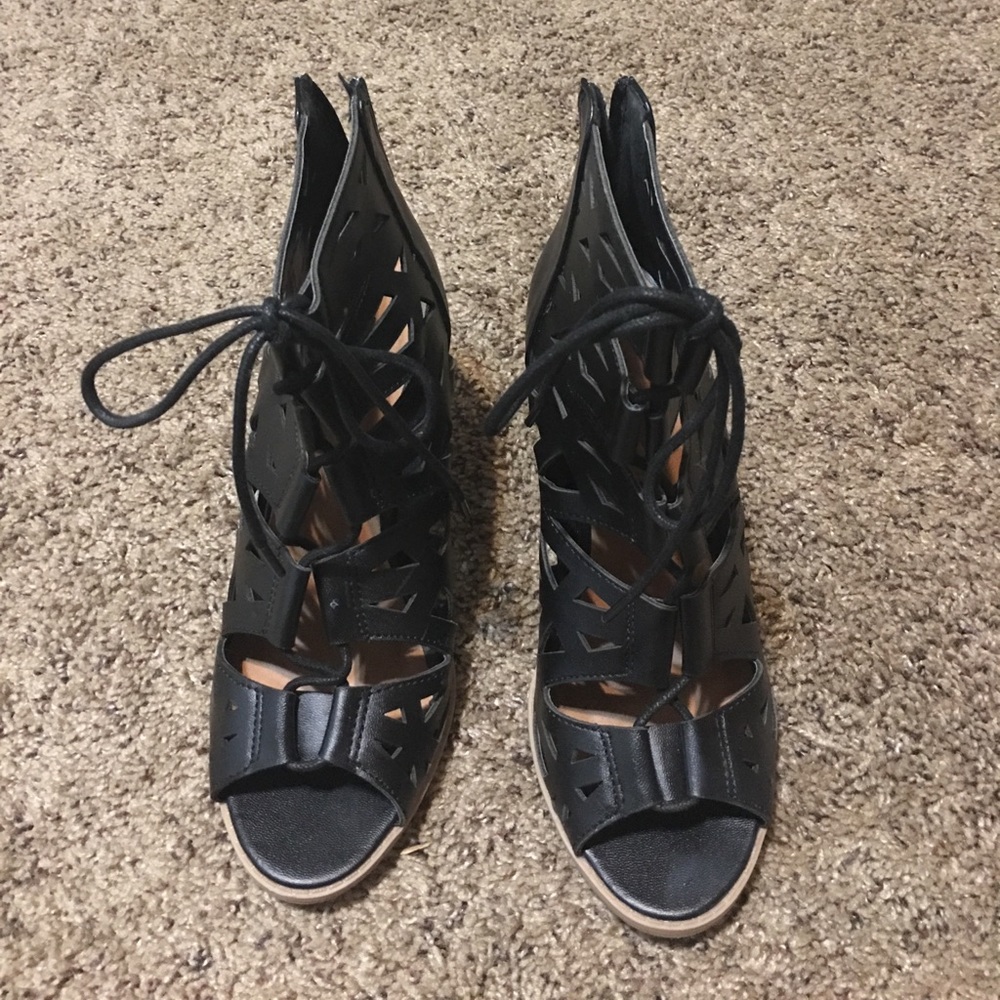 Lace up cutout black heels