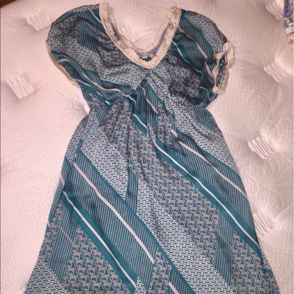 Cute dress 💚#horses & horseshoes
