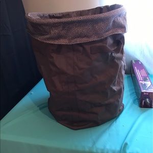 Thirty one stand up bin