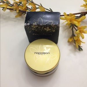 🔸Mattifying Mineral Powder🔸