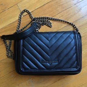 Armani Exchange Large Chain Tri-Quilt Shoulder Bag