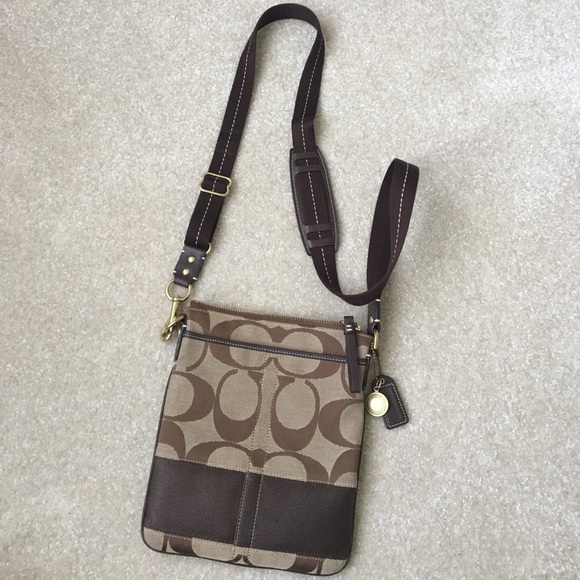 NWOT! AUTHENTIC COACH CROSSBODY BAG - Picture 2 of 5