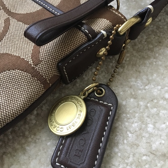 NWOT! AUTHENTIC COACH CROSSBODY BAG - Picture 3 of 5