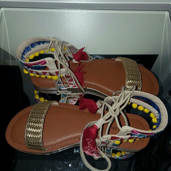 *SOLD*NEW INDIGO RD. GOLD MULTI LL SANDALS - Picture 5 of 8