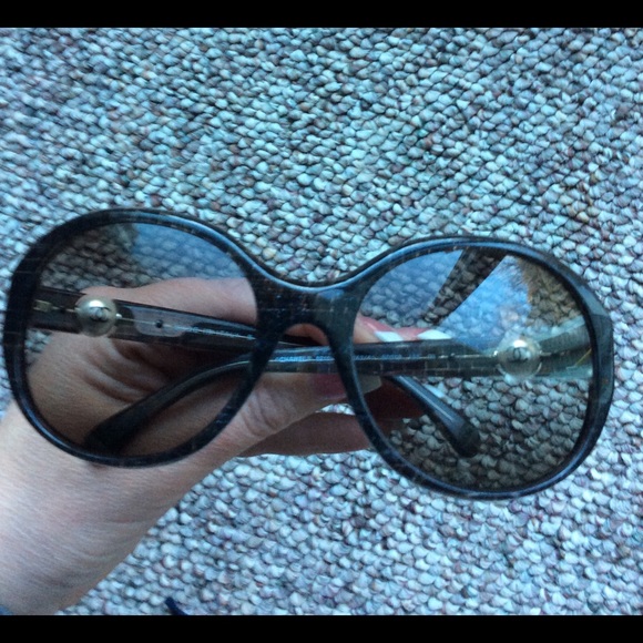Chanel Tweed Pearl Glitter Sunglasses Chanel Vintage Pearl Embellished Sunglasses, 1994 Available  main image 3