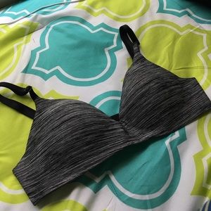 Victoria's Secret wire less bra NWT