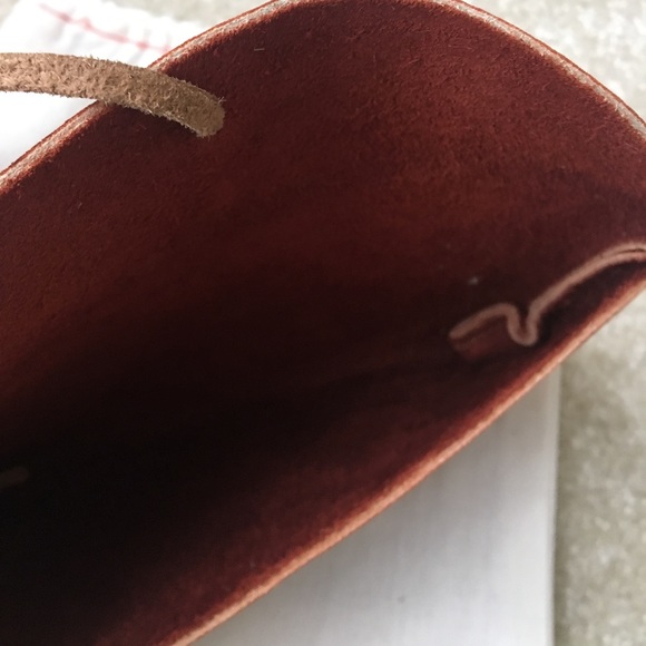 NWT Stitch & Hammer Authentic Red Leather Wristlet - Picture 4 of 4