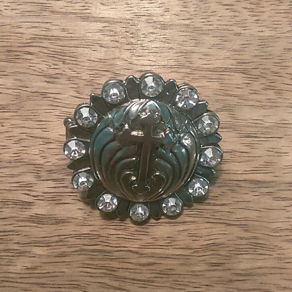 Cross ring