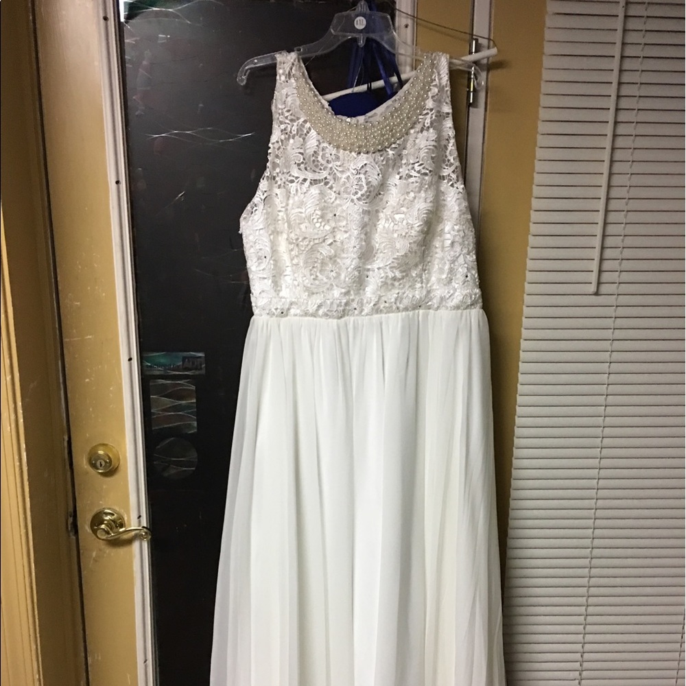 Ivory Wedding Dress