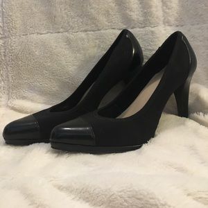 Ellen Tracy Heels