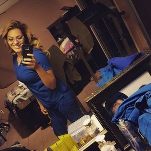 Meet your Posher, Cristal