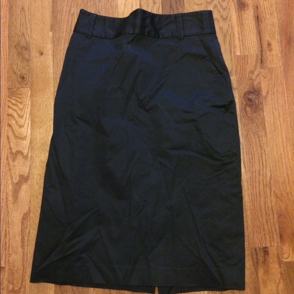 Black midi skirt