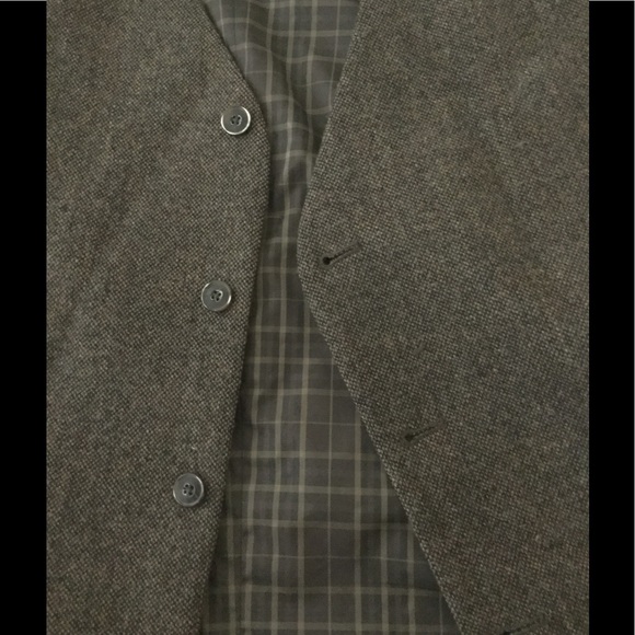 Men's Joesph A Banks Wool Vest - Picture 3 of 3