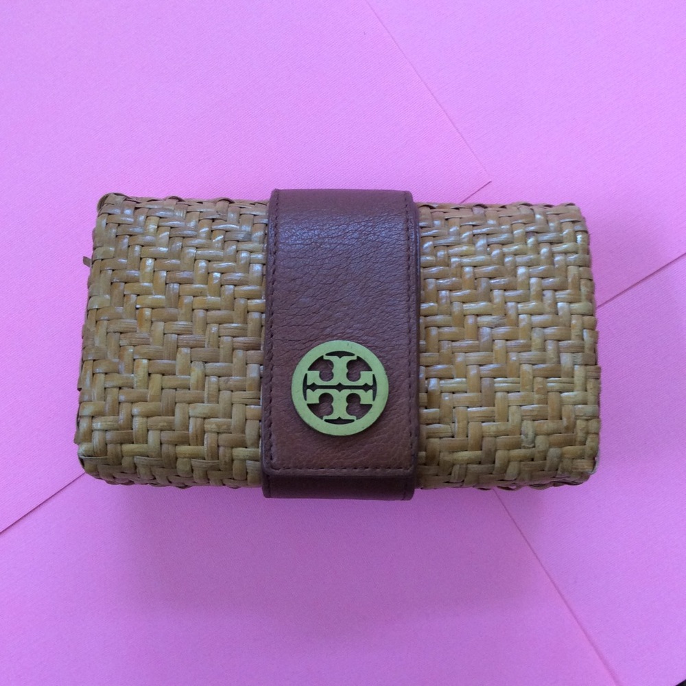 Tory Burch Clutch in Woven Straw