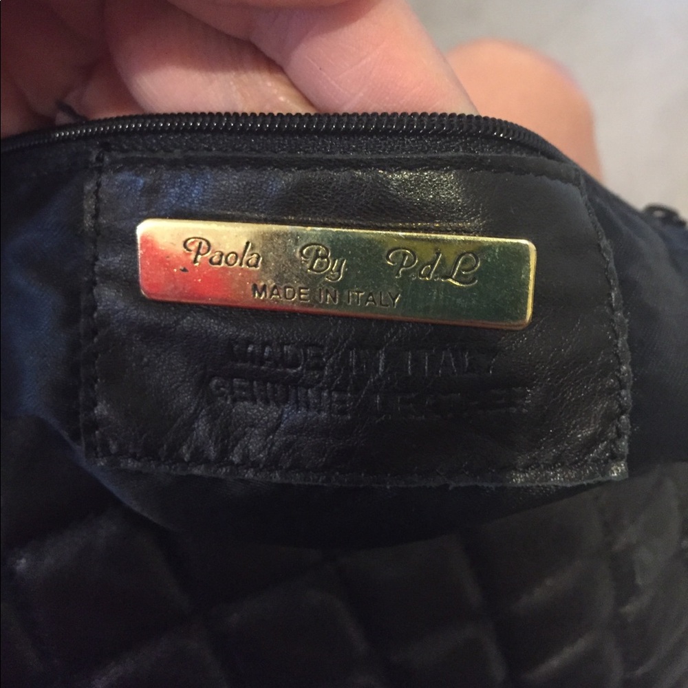 Real black quilted leather, gold hardware bag. - Picture 3 of 4