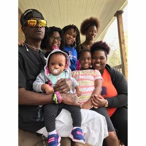 Meet your Posher, Mrsqueen