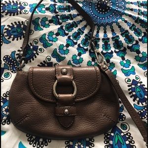 Banana Republic brown leather wristlet