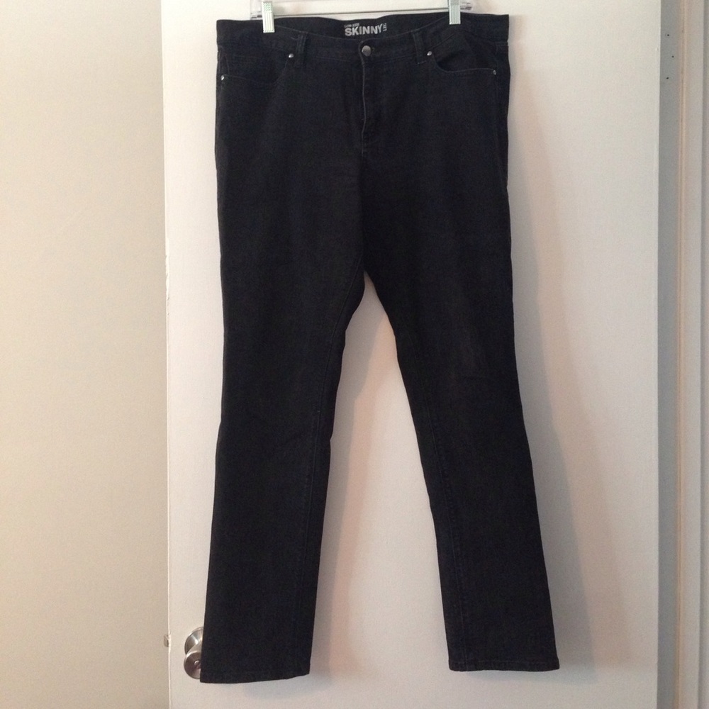 Black skinny jeans