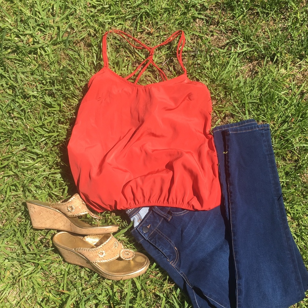 Coral cropped tank, size small