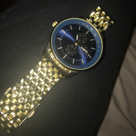 Watch... - Picture 1 of 2