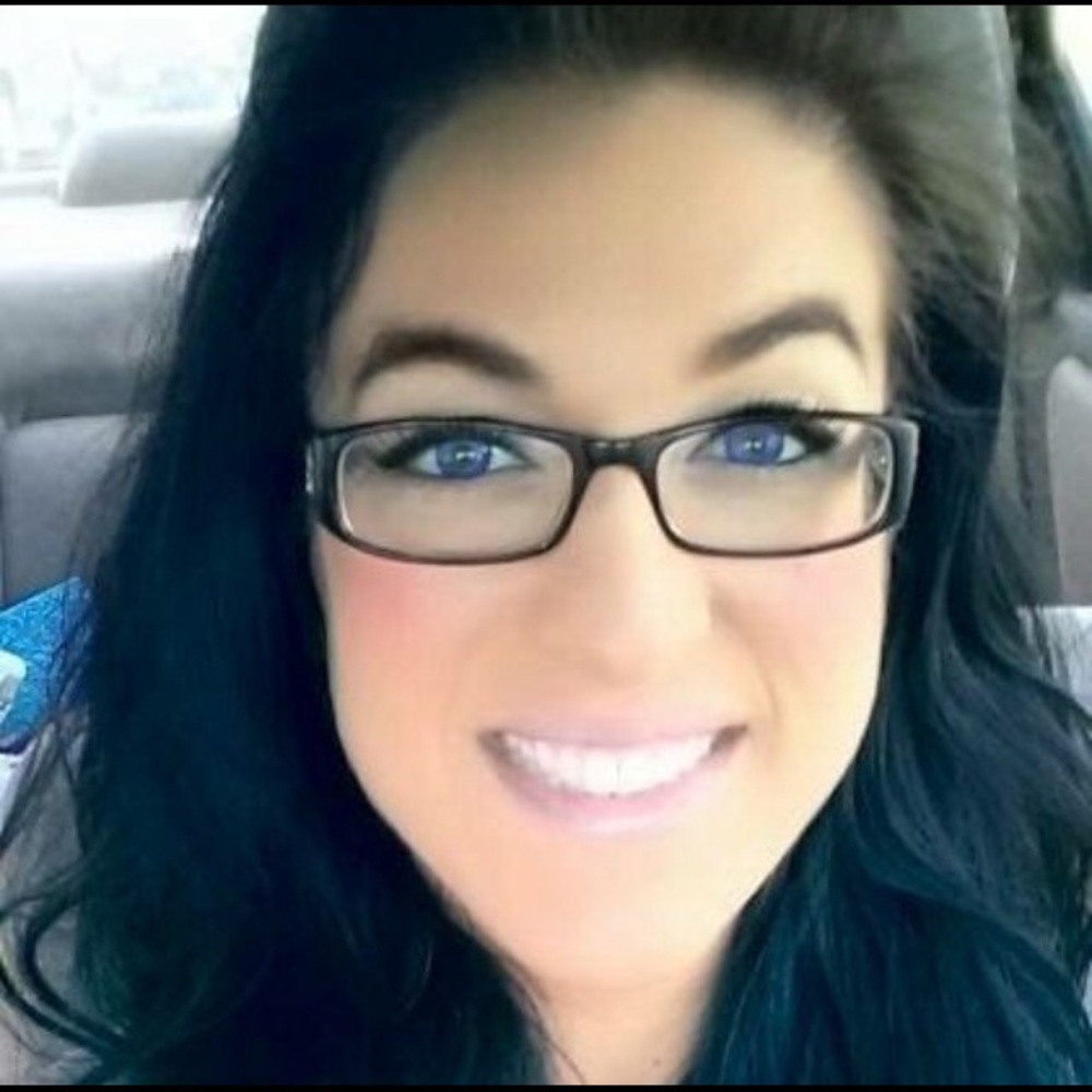 Meet your Posher, Renee