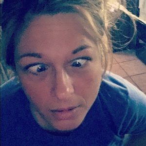 Meet your Posher, Carissa