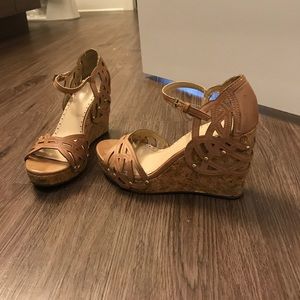 Adrienne Vittadini Wedge