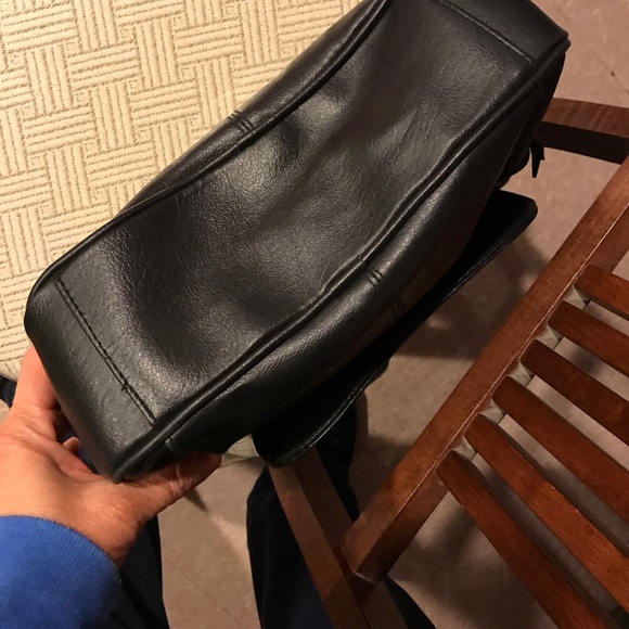 Black cross-body Purse - Picture 6 of 8