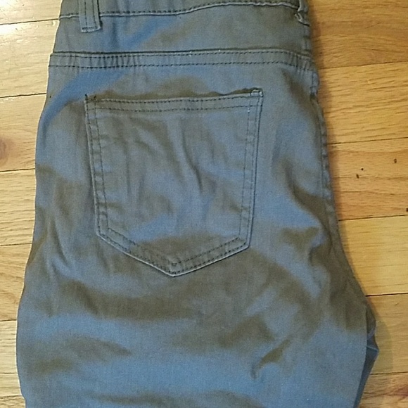 Greenish gray pants - Picture 4 of 4