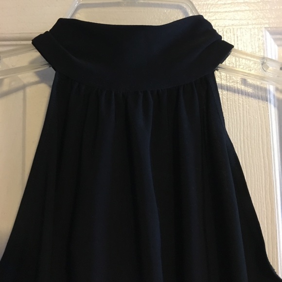 Forever 21 small black halter top - Picture 2 of 4