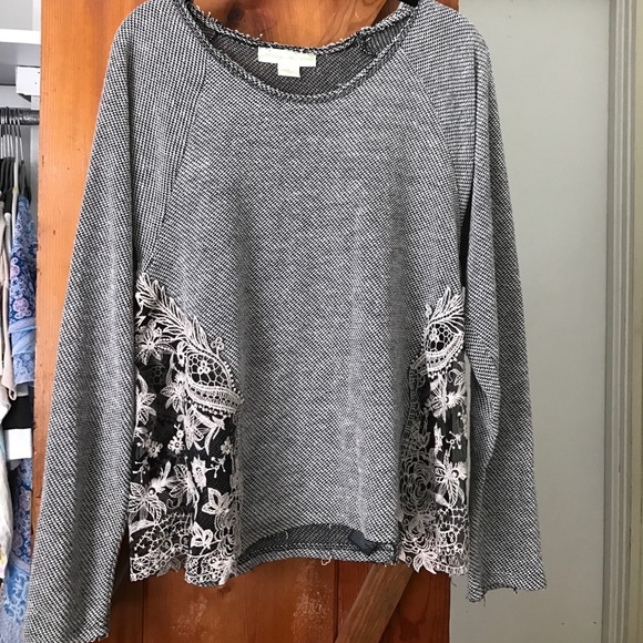 Blouse - Picture 1 of 3