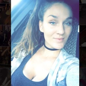 Meet your Posher, Jenny
