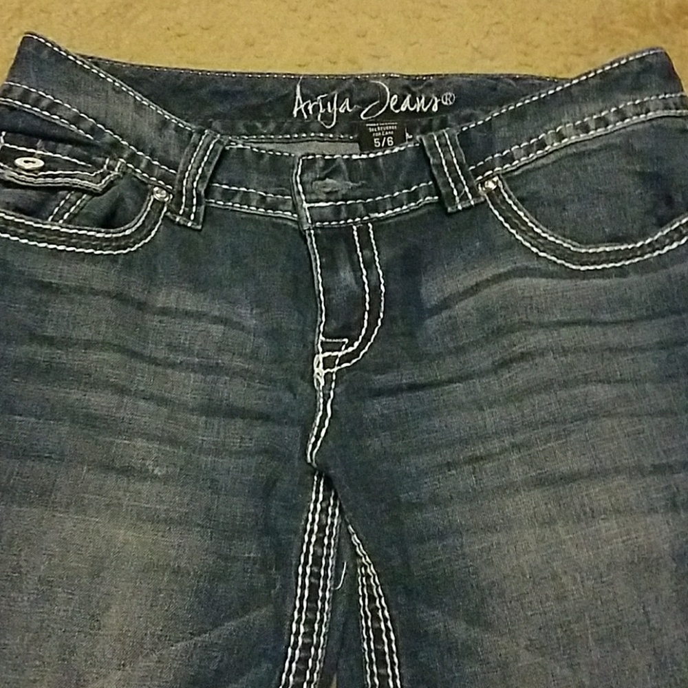 ariya capris jeans size 5/6