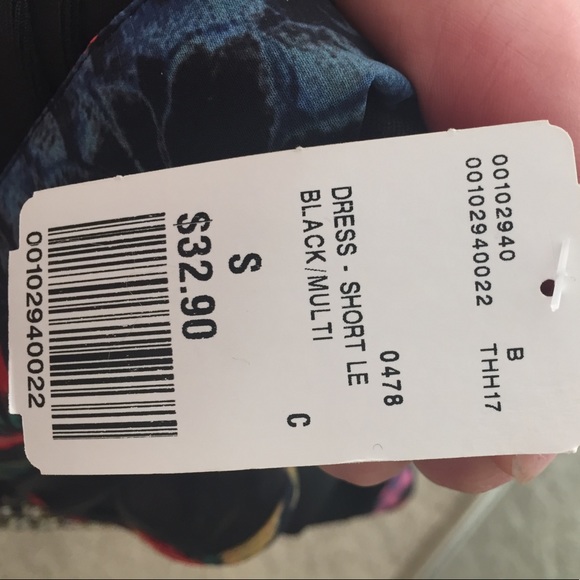 Forever 21 fitted floral halter neck dress NWT - Picture 5 of 5