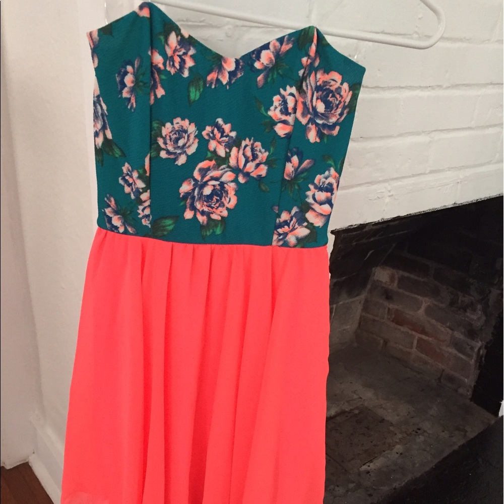 Strapless beachy dress!