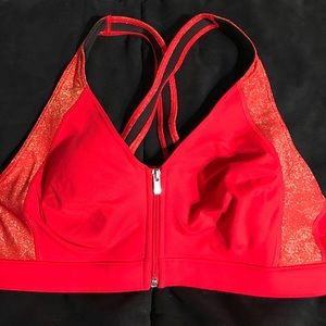 New in bag Victoria's Secret sports bra size L