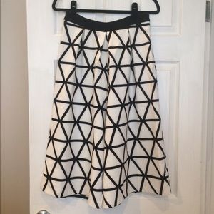 Black and white geometric wide leg pants