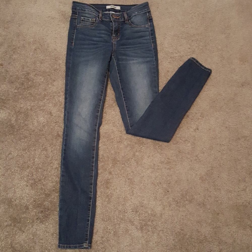 Juniors refuge skinny jeans